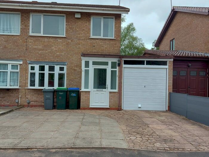 3 Bedroom Semi-Detached House To Rent In Walcot Drive, Birmingham, B43