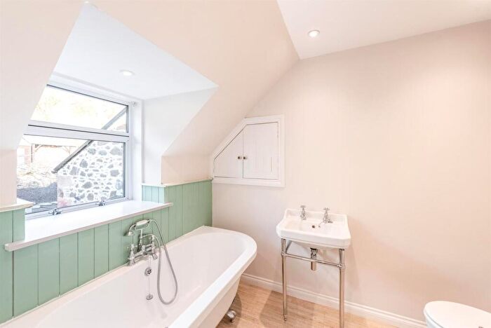 2 Bedroom Semi-Detached House For Sale In Middleton Cottage, Shillinghill, Tillicoultry, FK13