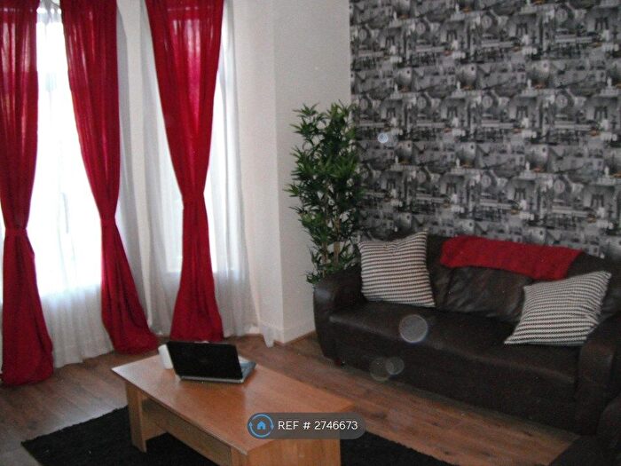 5 Bedroom Terraced House To Rent In Nelson Street, Salford, M7