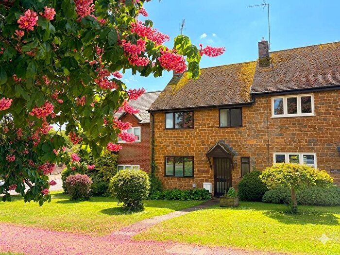3 Bedroom Terraced House For Sale In The Green, Badby, Daventry, NN11