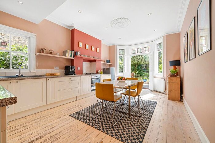 5 Bedroom Property For Sale In Fawnbrake Avenue, SE24