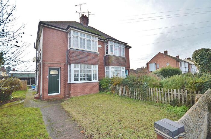 1 Bedroom Maisonette For Sale In Coppins Road, Clacton-On-Sea, Essex, CO15