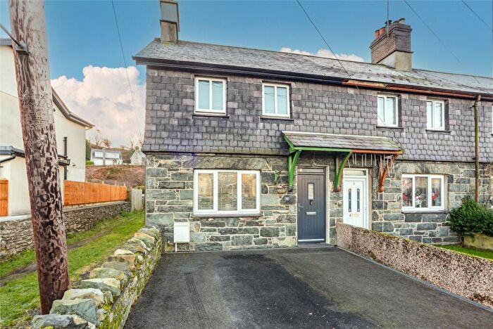 3 Bedroom End Of Terrace House For Sale In Penygroes, Tregarth, Bangor, Gwynedd, LL57