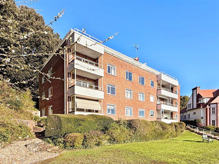 2 Bedroom Flat For Sale In Baslow Road, Eastbourne, BN20