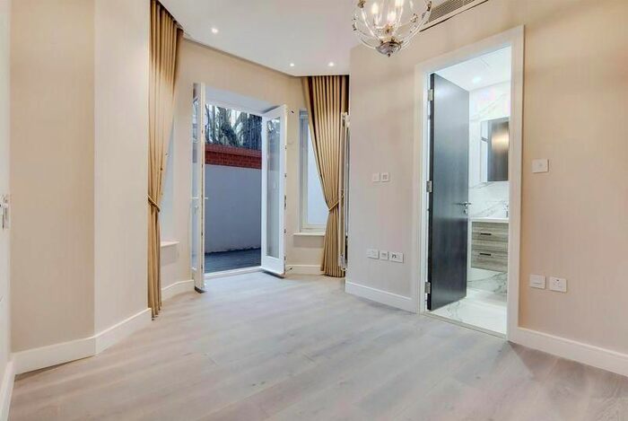 1 Bedroom Flat To Rent In Fitzjohns Avenue, London, NW3