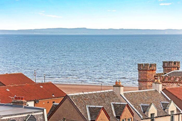 2 Bedroom Flat For Sale In / Mentone Avenue, Portobello, Edinburgh, EH15