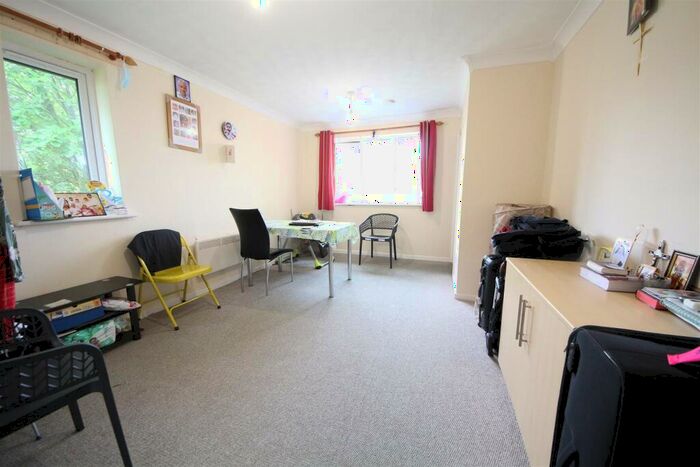 1 Bedroom Flat For Sale In Speedwell Close, Cherry Hinton, Cambridge, CB1