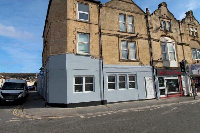 2 Bedroom Flat To Rent In Locking Road, Weston-Super-Mare, BS23