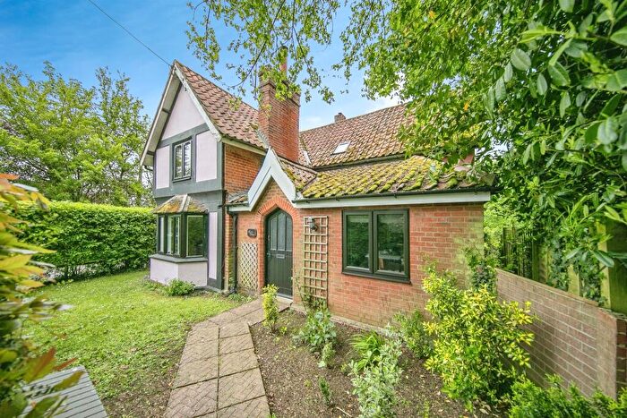 4 Bedroom Detached House For Sale In Church Road, Otley, Ipswich, IP6