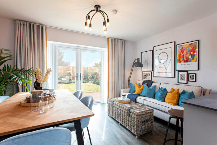 4 Bedroom Detached House For Sale In Ashmere, Longhoughton Avenue, Dartford, DA10