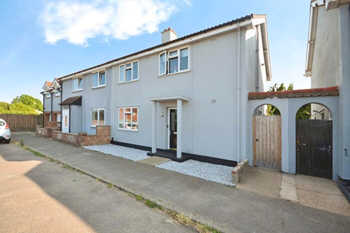 4 Bedroom Semi-Detached House For Sale In Hall Pond Way, Felixstowe, Suffolk, IP11
