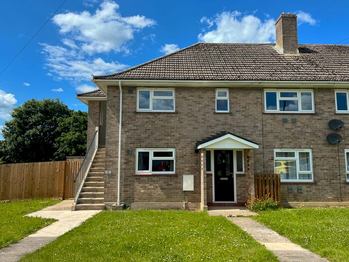 2 Bedroom Flat To Rent In Taranto Hill, Ilchester, Yeovil, BA22