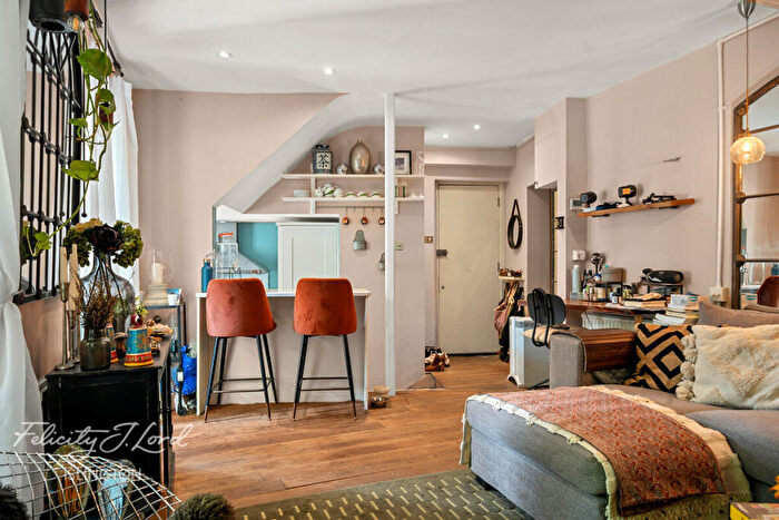 1 Bedroom Apartment For Sale In Thornhill Square, N1