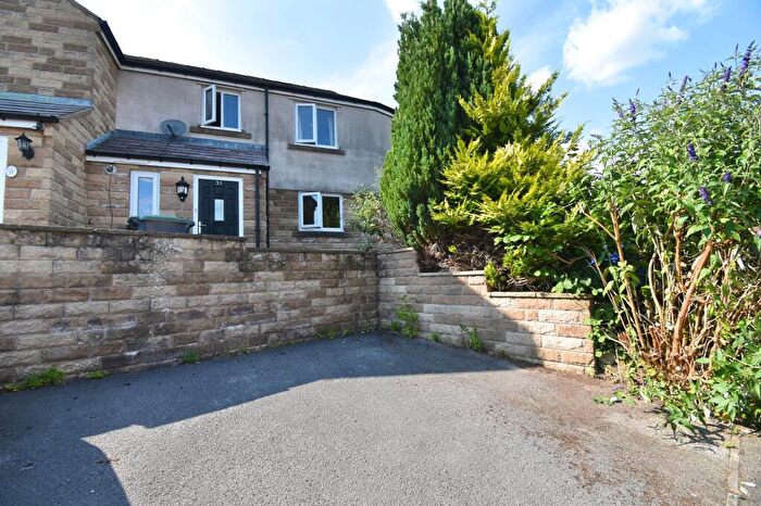 2 Bedroom Terraced House For Sale In Danesway, Chapel-En-Le-Frith, SK23