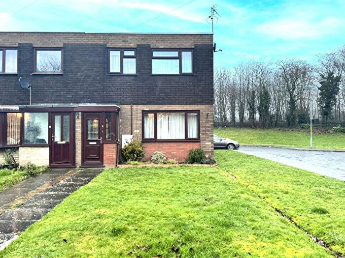 3 Bedroom Town House For Sale In Western Avenue, Walsall, WS2