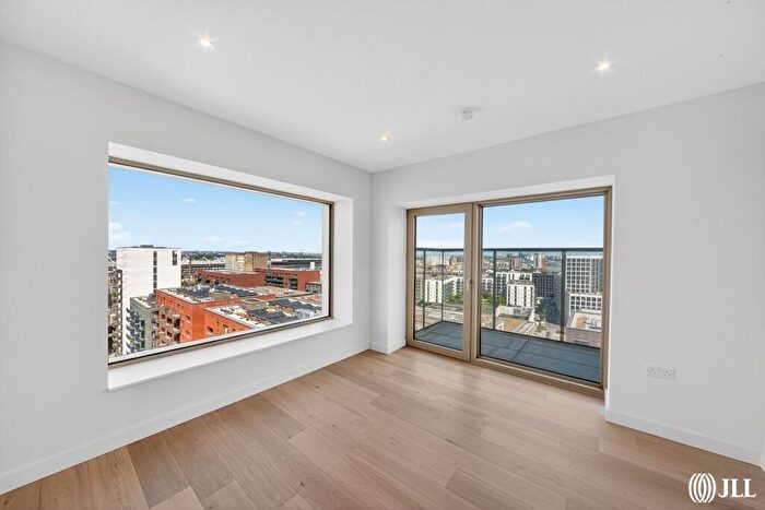 1 Bedroom Apartment For Sale In Riverscape Walk London, E16