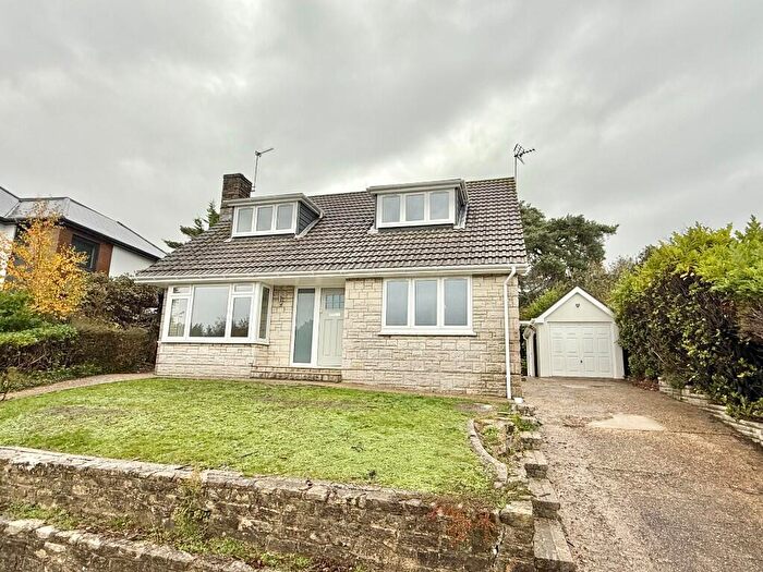 3 Bedroom Detached Bungalow To Rent In Parkway Drive, Bournemouth, Dorset, BH8