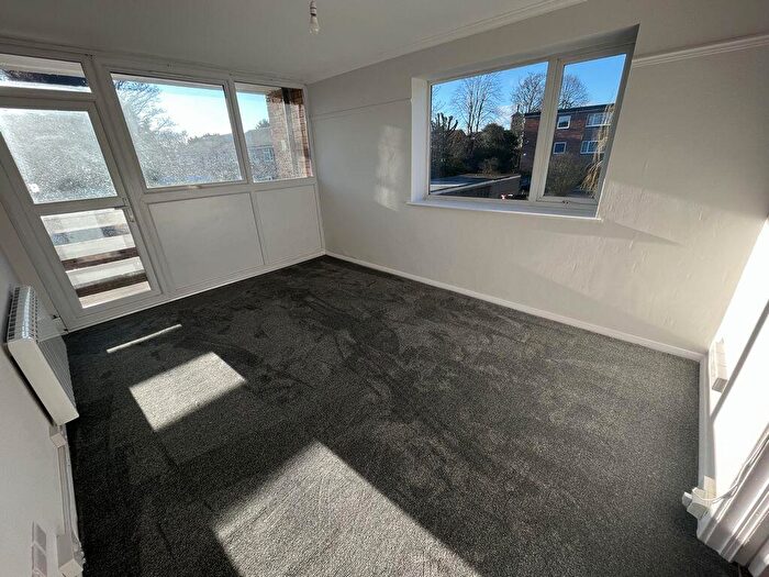 2 Bedroom Flat To Rent In Wentworth Court, Kingsbury Road, Erdington, Birmingham, West Midlands, B24