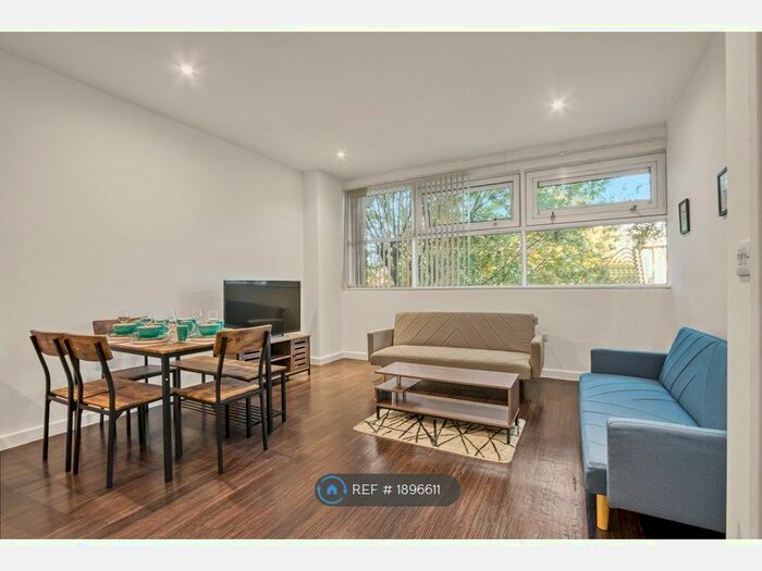 2 Bedroom Flat To Rent In Egerton Way, London, UB3