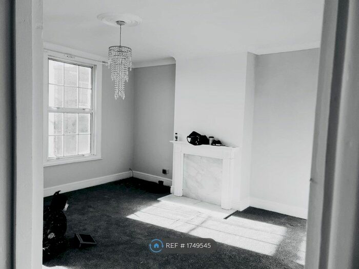 1 Bedroom Flat To Rent In Highbridge Street, Waltham Abbey, EN9