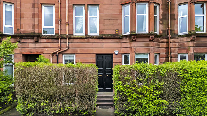 2 Bedroom Flat For Sale In Main Door, Dumbarton Road, Scotstoun, G14