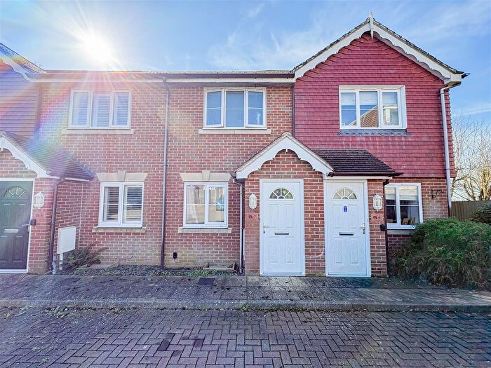 2 Bedroom Terraced House To Rent In Seacrest View, Hastings, TN34