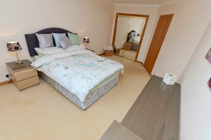 1 Bedroom Flat To Rent In Hilton Heights, City Centre, Aberdeen, AB24