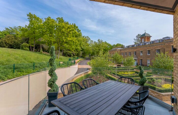 3 Bedroom Flat For Sale In Brompton House, The Drive, Ickenham, Uxbridge, UB10