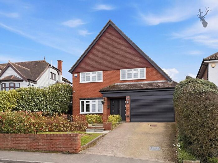 4 Bedroom Detached House For Sale In Blackacre Road, Theydon Bois, CM16