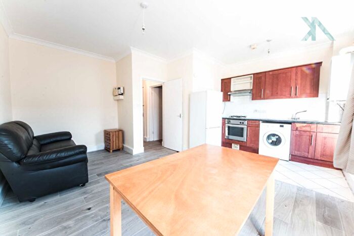 1 Bedroom Flat To Rent In Tulse Hill, Brixton, SW2