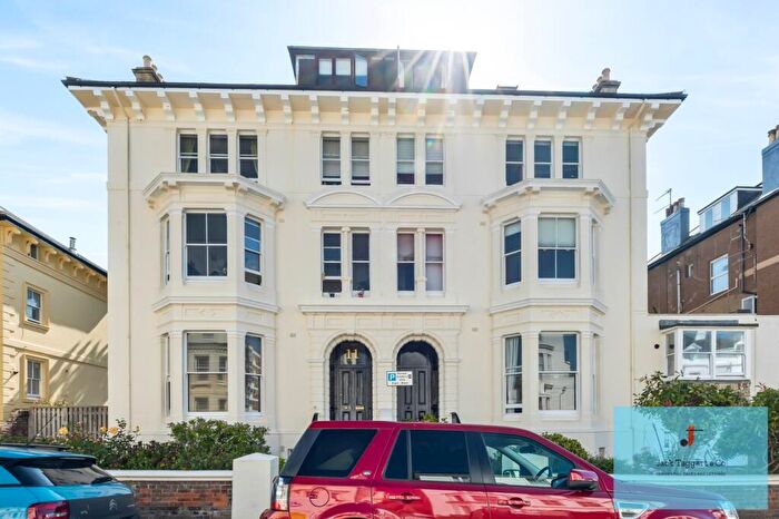 1 Bedroom Apartment To Rent In Albany Villas, Hove, BN3