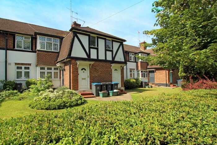 2 Bedroom Flat To Rent In Tudor Drive, Tudor Drive, KT2