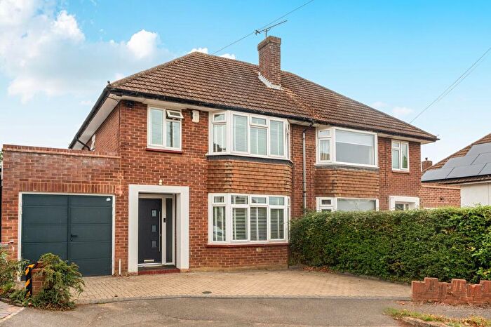 3 Bedroom Semi-Detached House For Sale In Kingscroft Road, Leatherhead, KT22