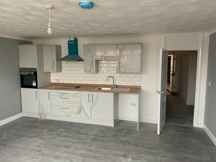 1 Bedroom Flat To Rent In Acacia Road, Doncaster, South Yorkshire, DN4