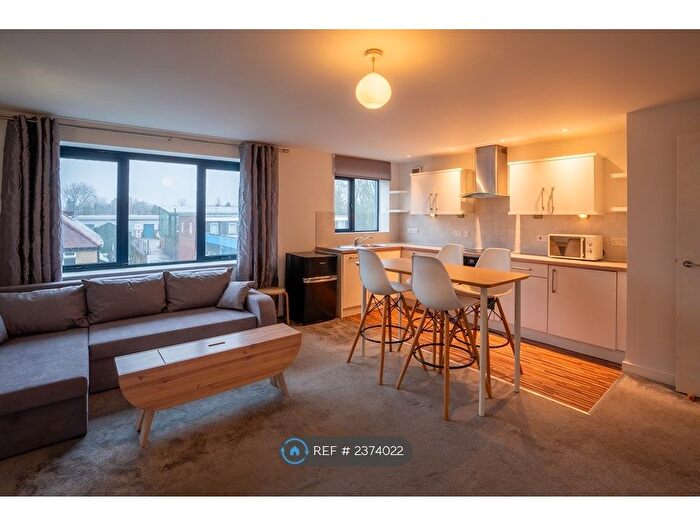 1 Bedroom Flat To Rent In Hatfield Road, St. Albans, AL1