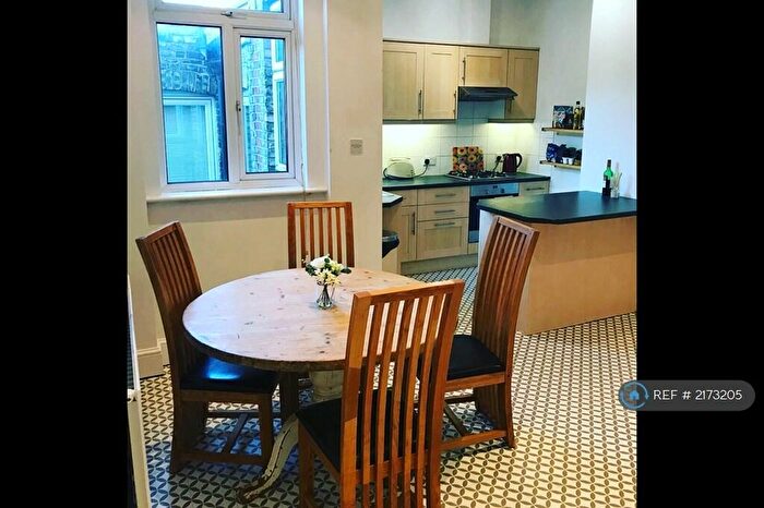 2 Bedroom Flat To Rent In Hornsey, London, N8