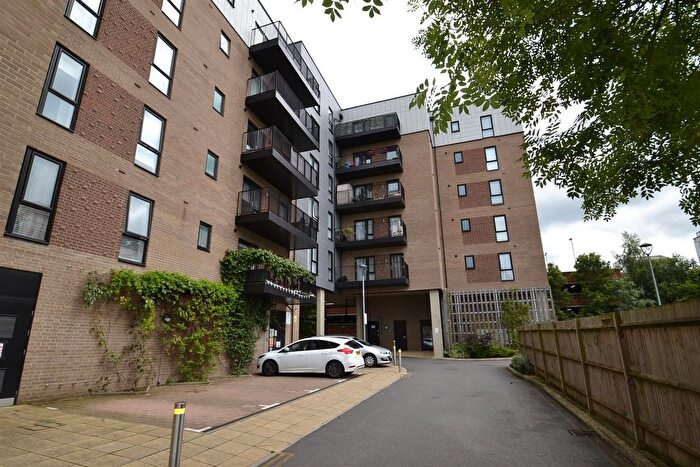1 Bedroom Flat To Rent In Elstree Way, Borehamwood, WD6