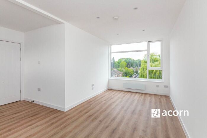 2 Bedroom Flat To Rent In Worsley Bridge Road London, SE26