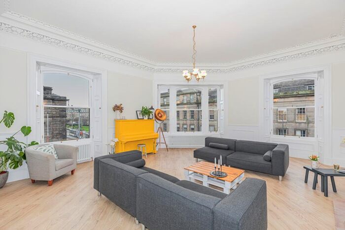 2 Bedroom Flat To Rent In , Coates Place, Edinburgh, EH3