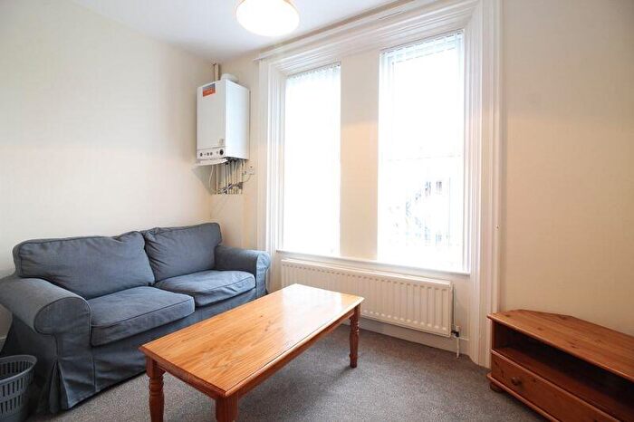 1 Bedroom Flat To Rent In Grosvenor Court, Grosvenor Road, Newcastle Upon Tyne, NE2