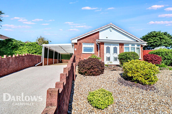 3 Bedroom Detached Bungalow For Sale In Cae'r Fferm, Caerphilly, CF83