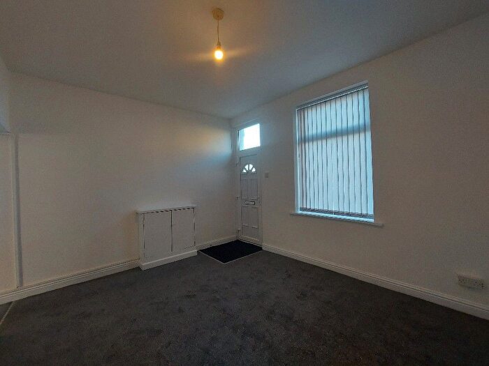 2 Bedroom Terraced House To Rent In Piccadilly Road, Burnley, BB11