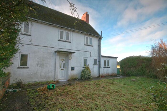 3 Bedroom Semi-Detached House To Rent In Glebe Cottages, Postcombe, OX9