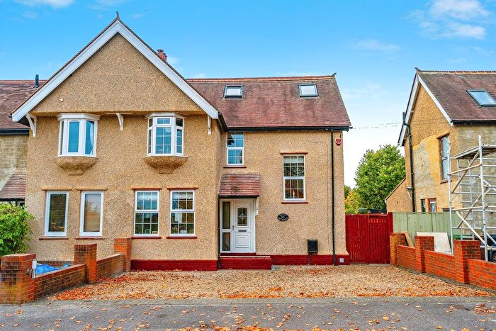 4 Bedroom Semi-detached House For Sale In North Cottages, Napsbury, St. Albans, AL2