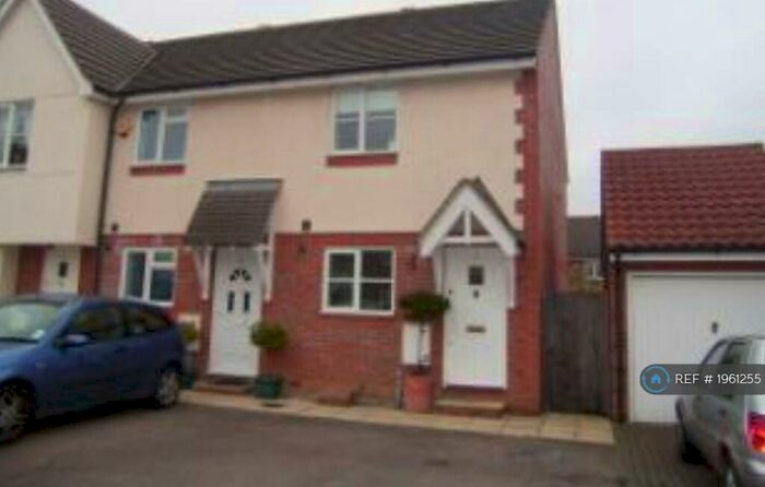 2 Bedroom End Of Terrace House To Rent In Putney Gardens, Chadwell Heath, Romford, RM6