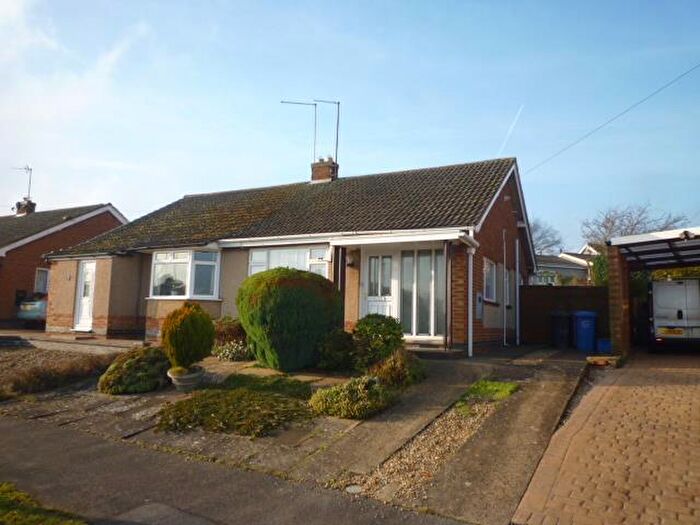 2 Bedroom Bungalow To Rent In Greenbank Avenue, Kettering, Northants, NN15