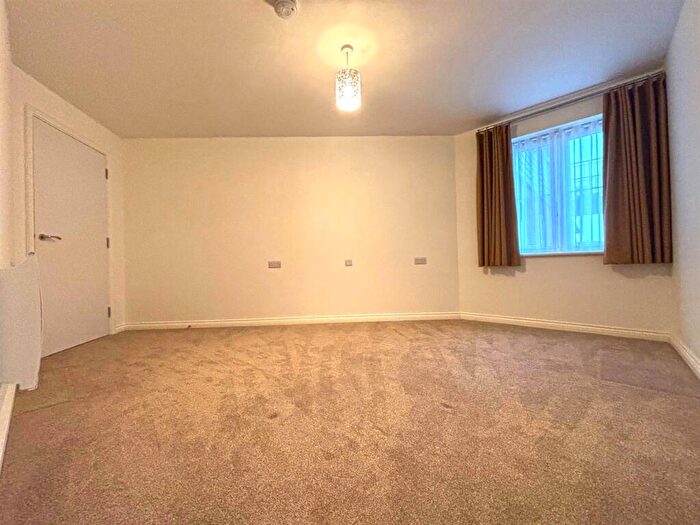 1 Bedroom Flat For Sale In - High Street, Rainham, Gillingham, ME8