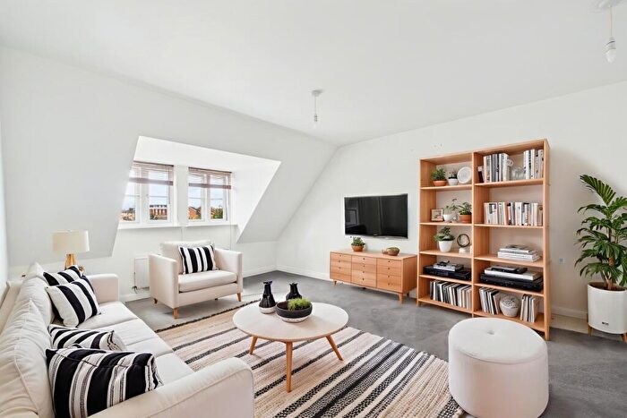 1 Bedroom Flat For Sale In Magnon Court, Leighton Buzzard, LU7