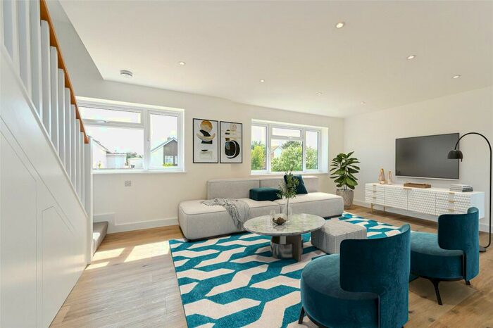 4 Bedroom Detached House For Sale In Seafield Close, East Wittering, Chichester, West Sussex, PO20