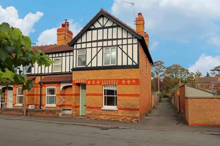 3 Bedroom End Of Terrace House To Rent In Queen Street, Stamford, PE9